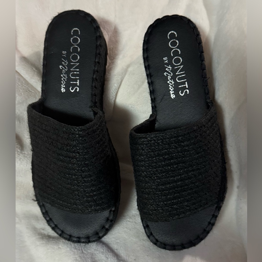 Coconuts by Matisse Black Women's Slide Sandals